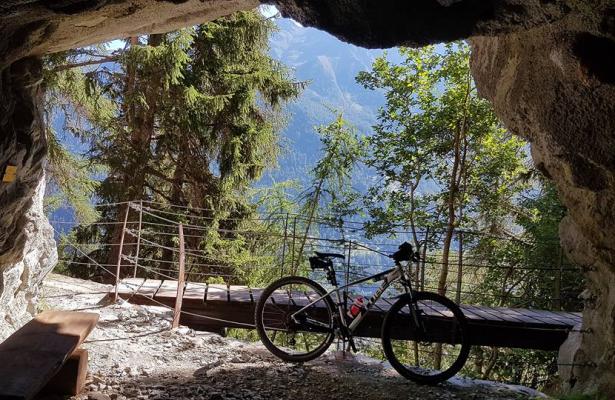 Active holiday on Monte Rosa: from skiing to cycling