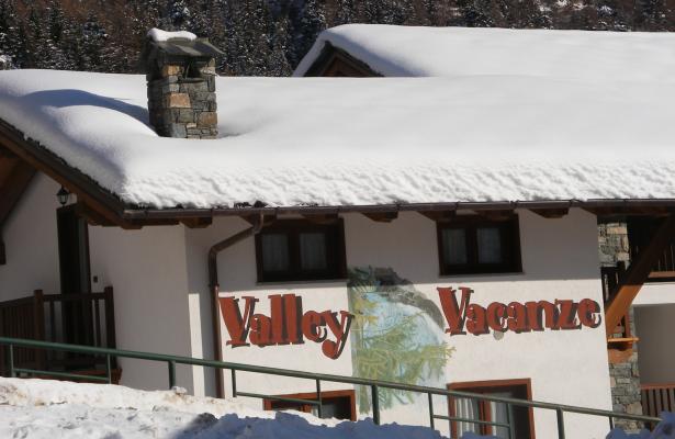 abc-vacanze en alpine-pastures-in-the-aosta-valley-la-tchavana-farmhouse-in-ayas 024