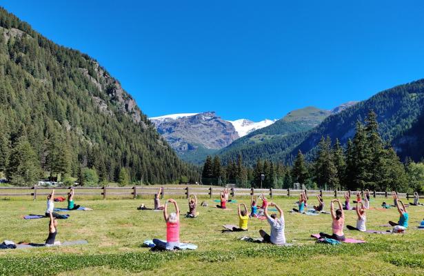 abc-vacanze it yoga-e-salute-meditazione-esercizi-e-pratiche-ai-piedi-del-monte-rosa 033